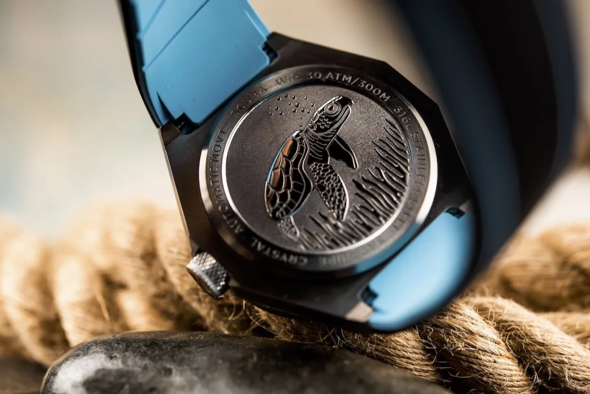 Roebuck SCUBA watch in different color variants