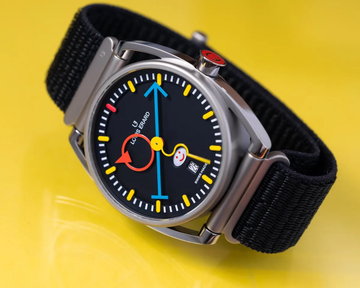 Le Semaine dial with date window