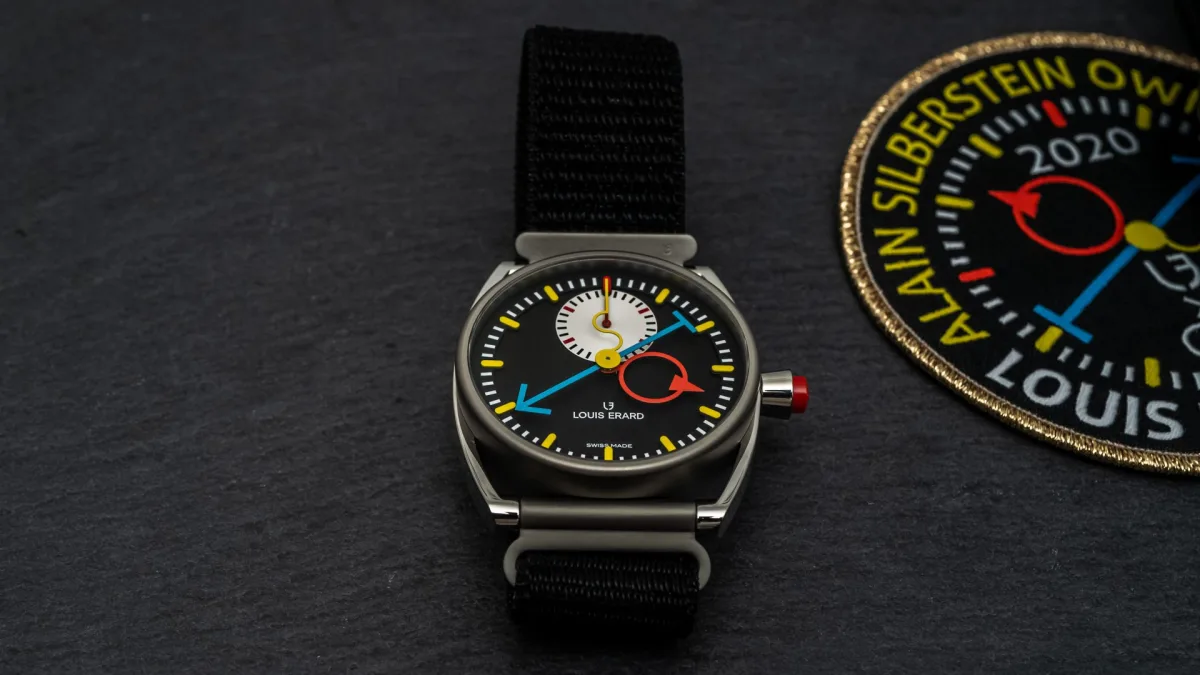 Artistic design elements of the dial