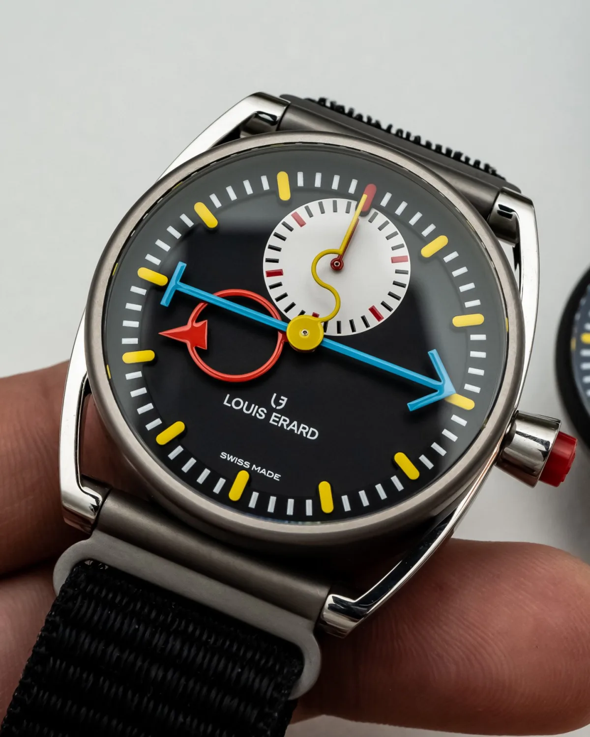 Exhibition case back showing Sellita movement