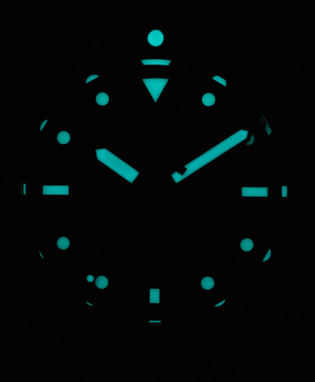 Back view showing the Powermatic 80 movement