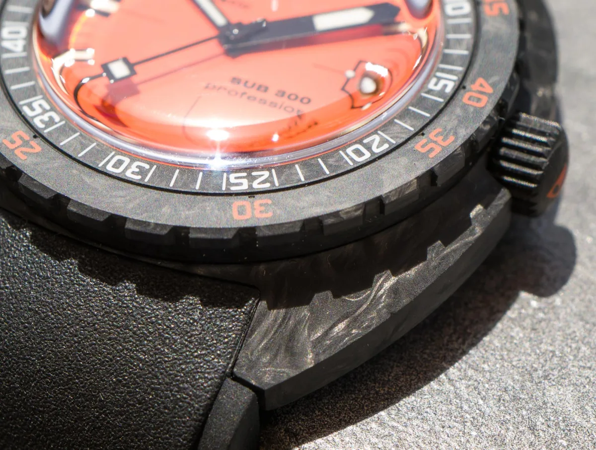 Doxa Sub 300 Carbon side view
