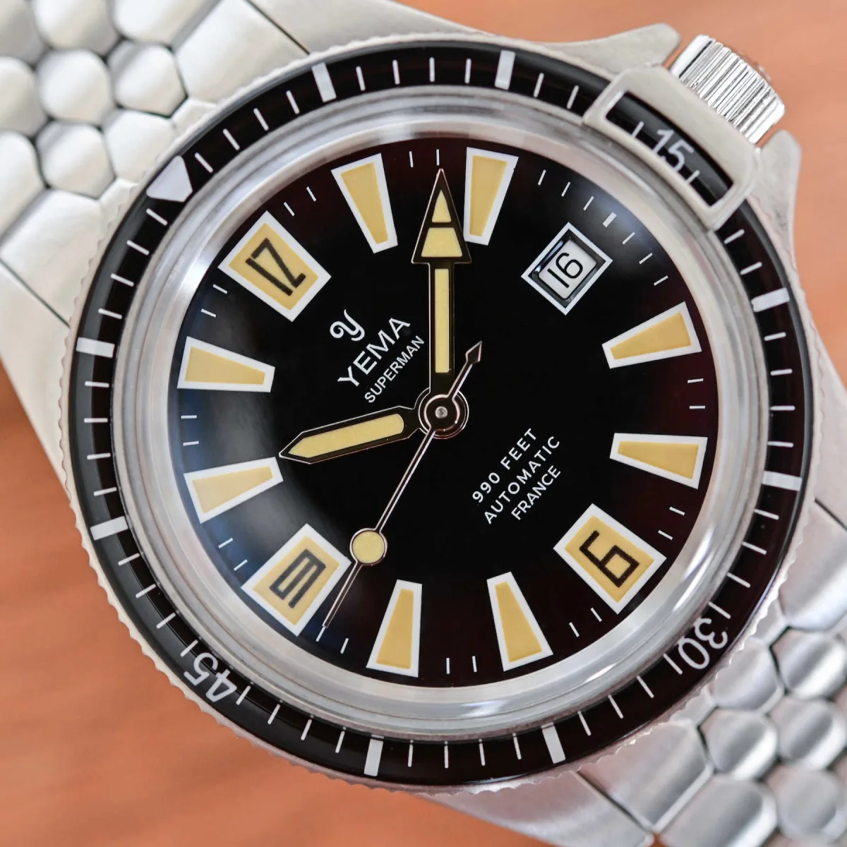 Yema Superman Skin Diver's vintage-style dial
