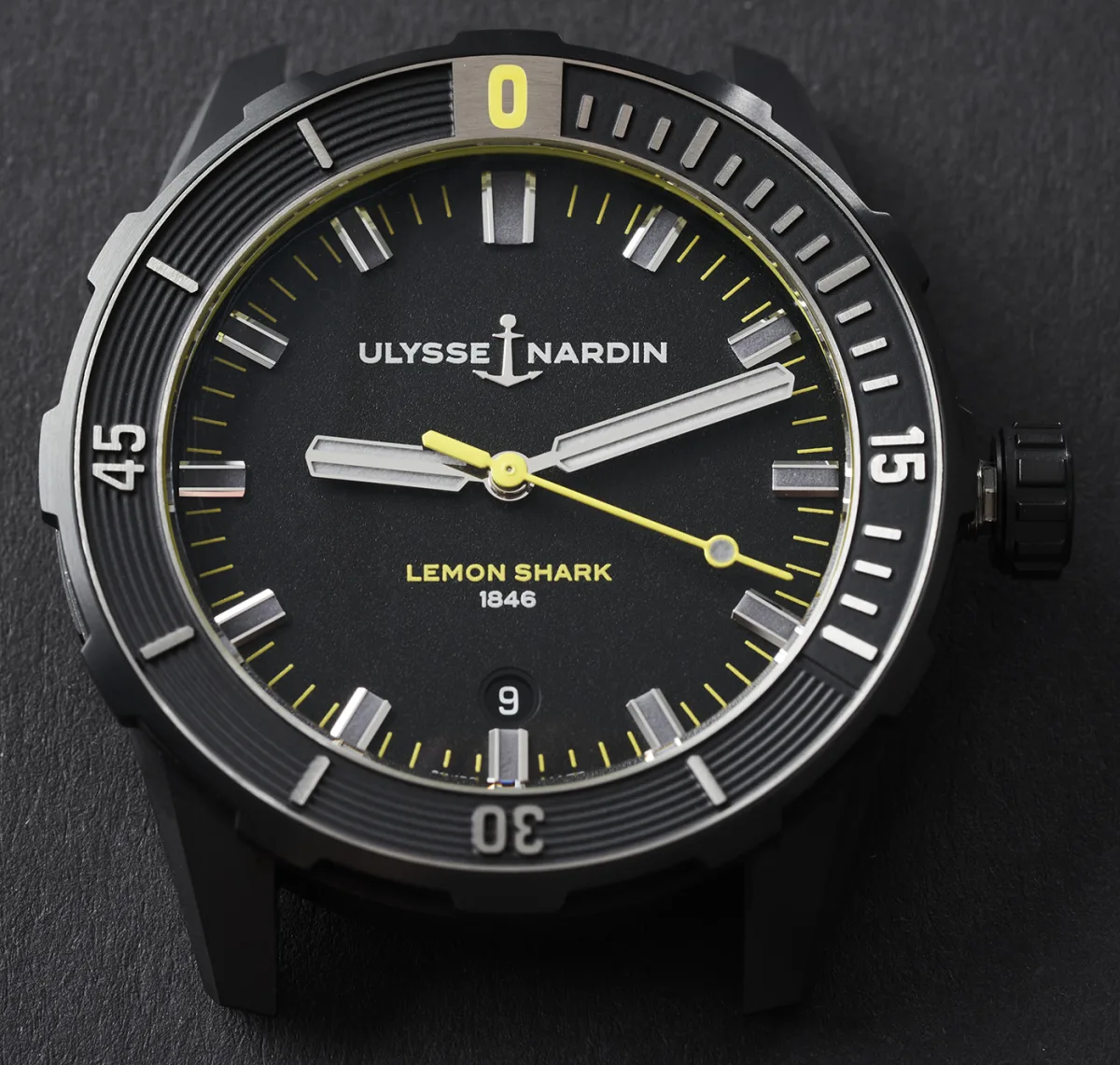 Ulysse Nardin Diver Lemon Shark watch dial with lemon-yellow details