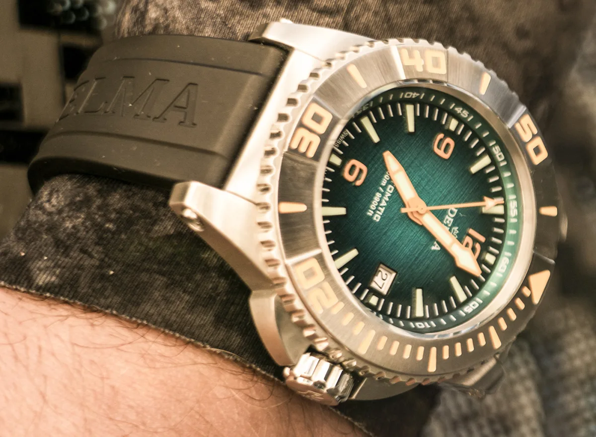 Delma Blue Shark III Azores with stainless steel case