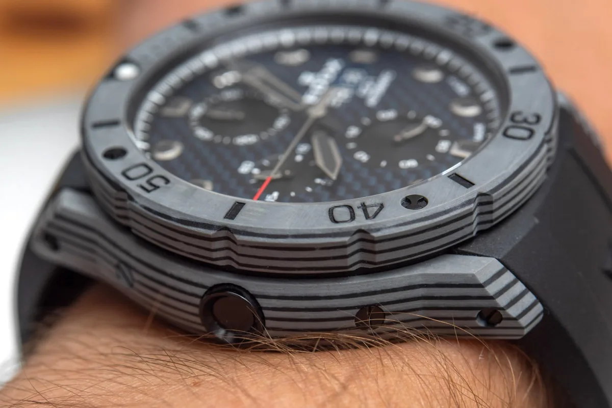 Edox CO-1 Carbon Chronograph sapphire crystal