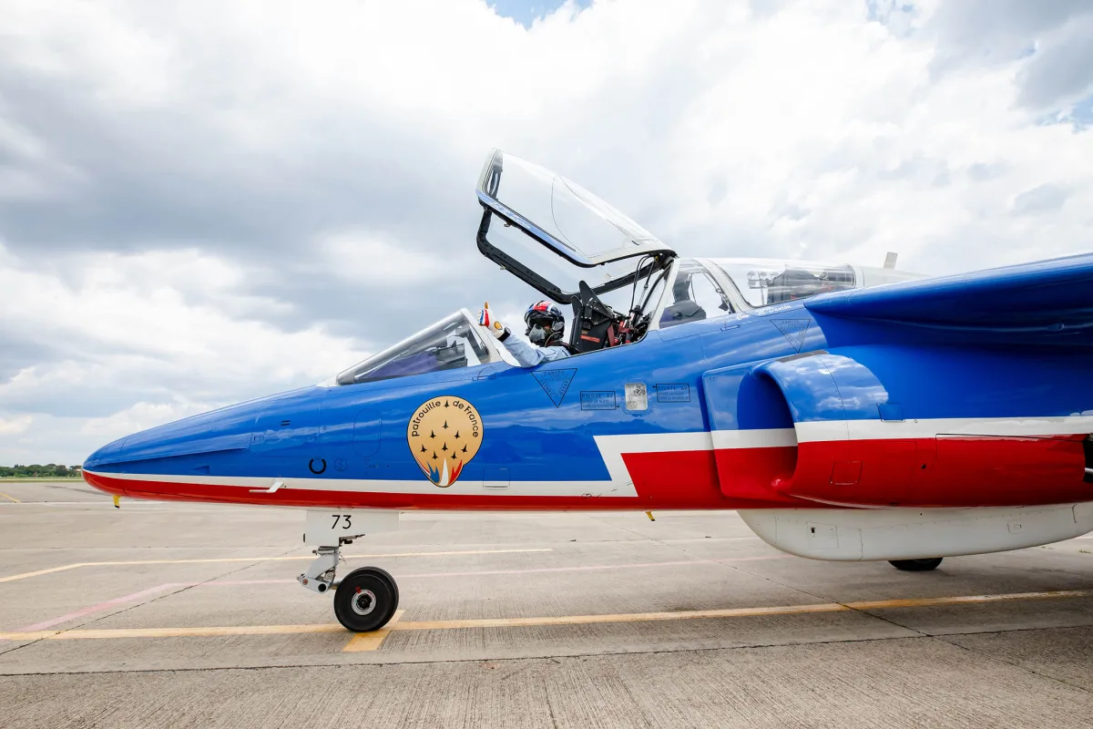 Patrouille de France aerobatic team in flight.