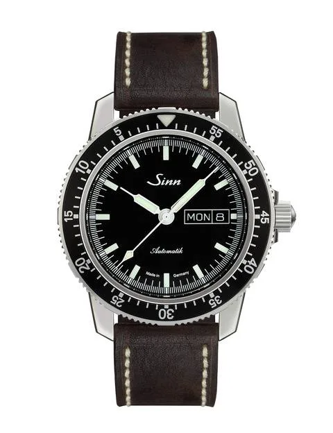 Sinn 104 pilot watch with traditional design