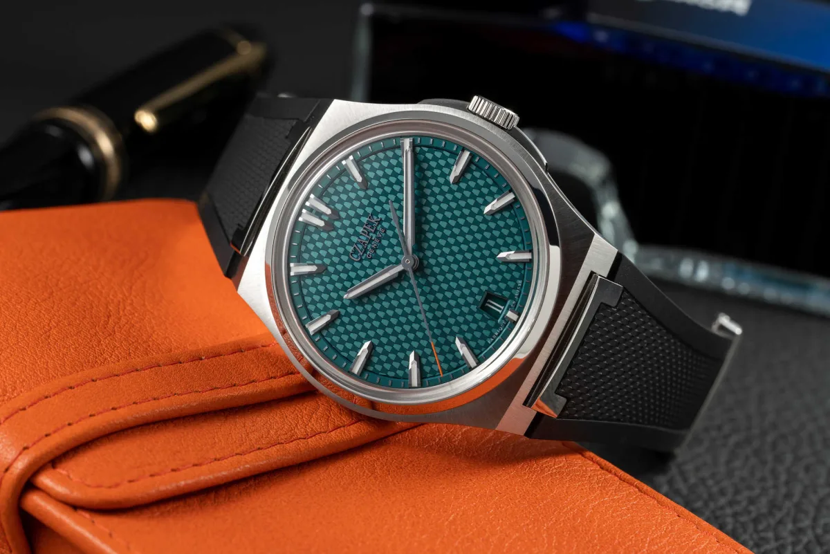 Czapek SXH5 movement visible through case back