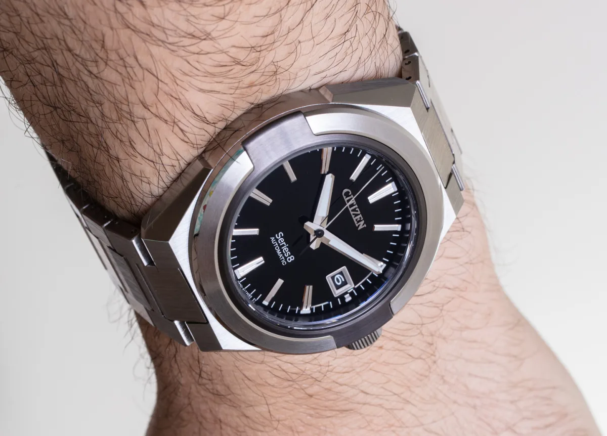 Dial close-up showing date window of Citizen Series 8 870