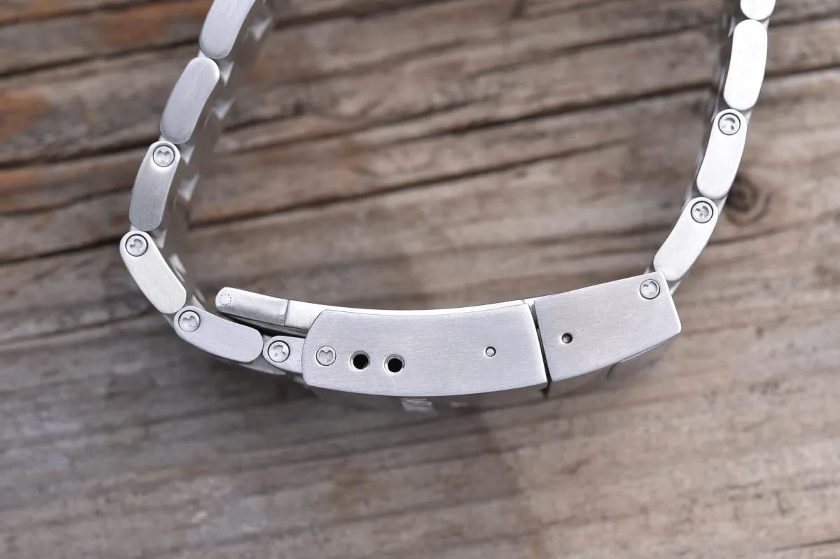 Delma Blue Shark III Azores steel bracelet and rubber strap