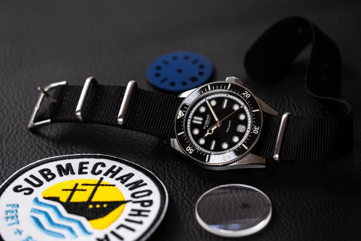 Tusenö Shellback watch with new logo