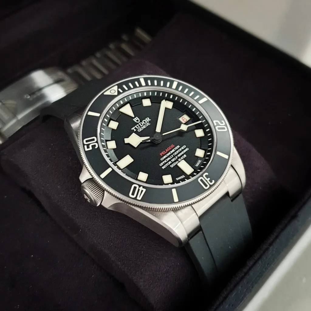 Tudor Pelagos with left-sided crown