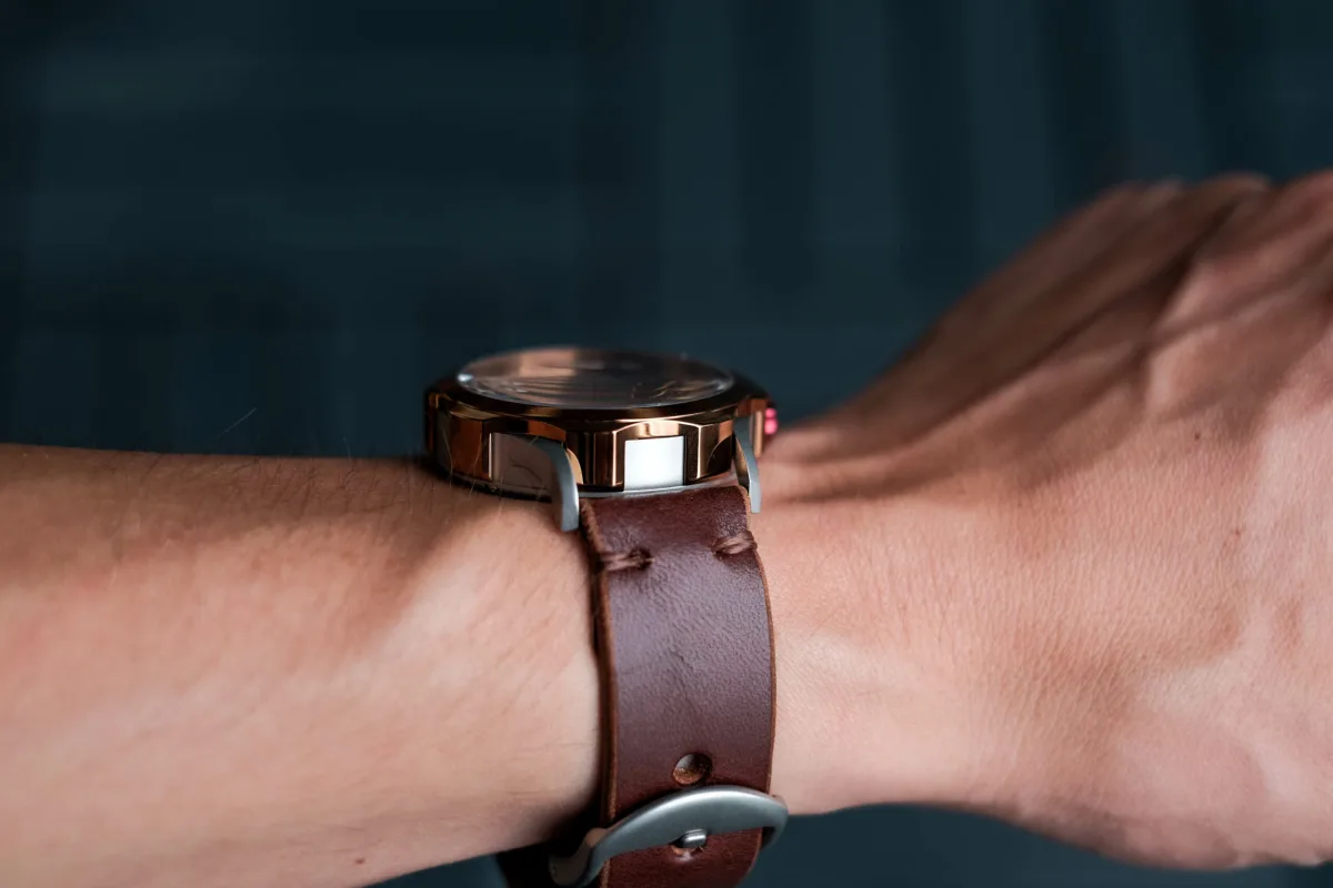 Close-up of the WT Author No 1953 two-tone crown-shaped case