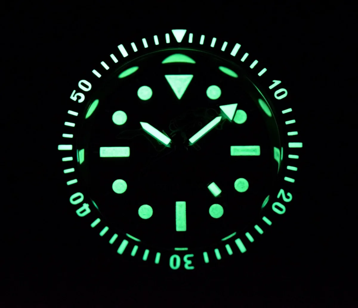 Jacques Bianchi JB200 watch case details