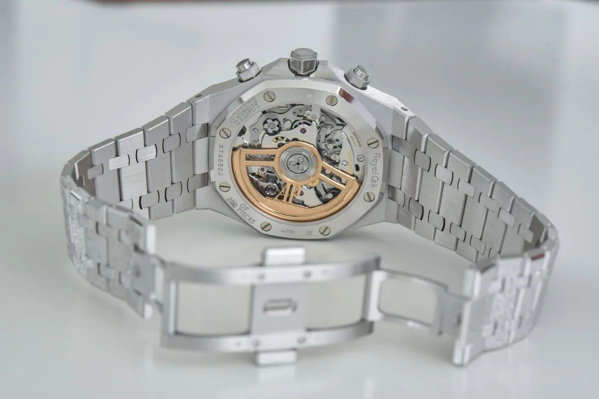 View of the manufacture caliber 4401 with flyback function
