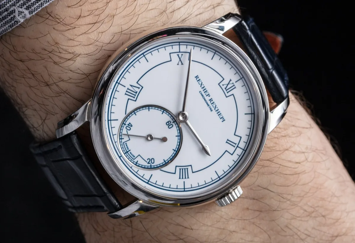 Chronometre Contemporain watch case back view