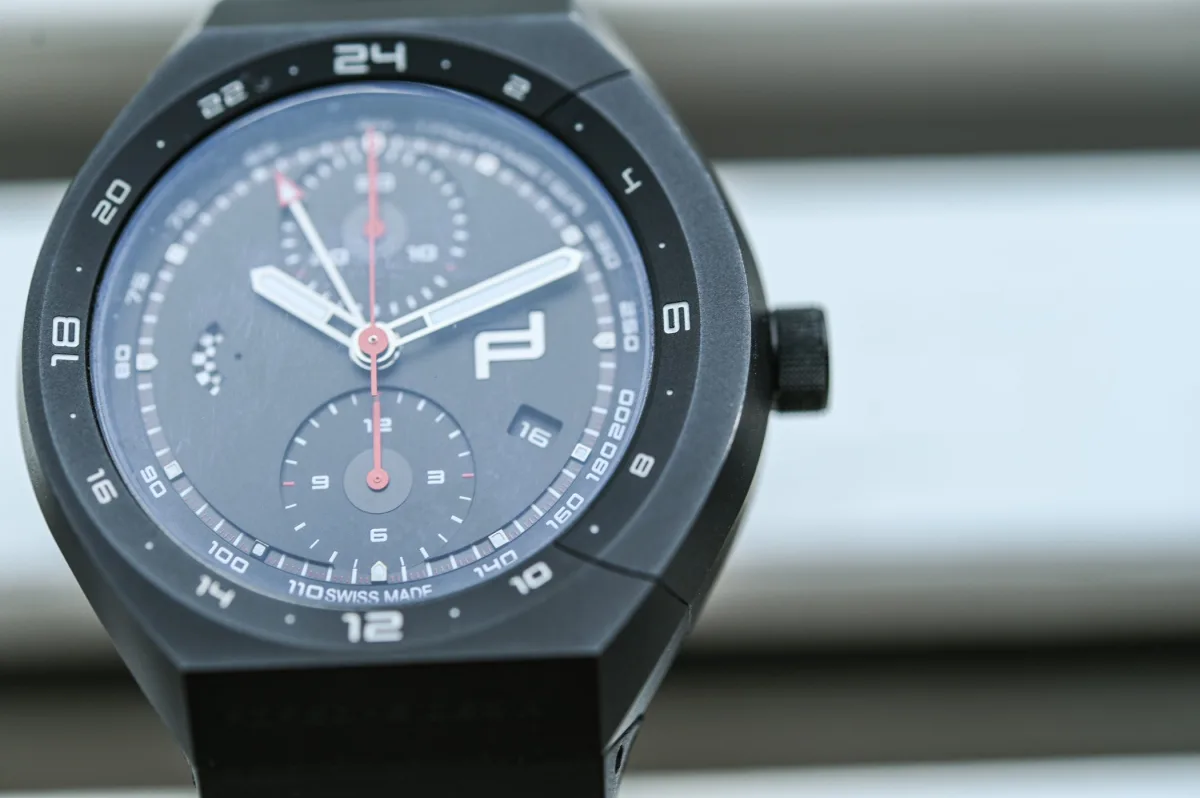 Single-piece chronograph actuator detail