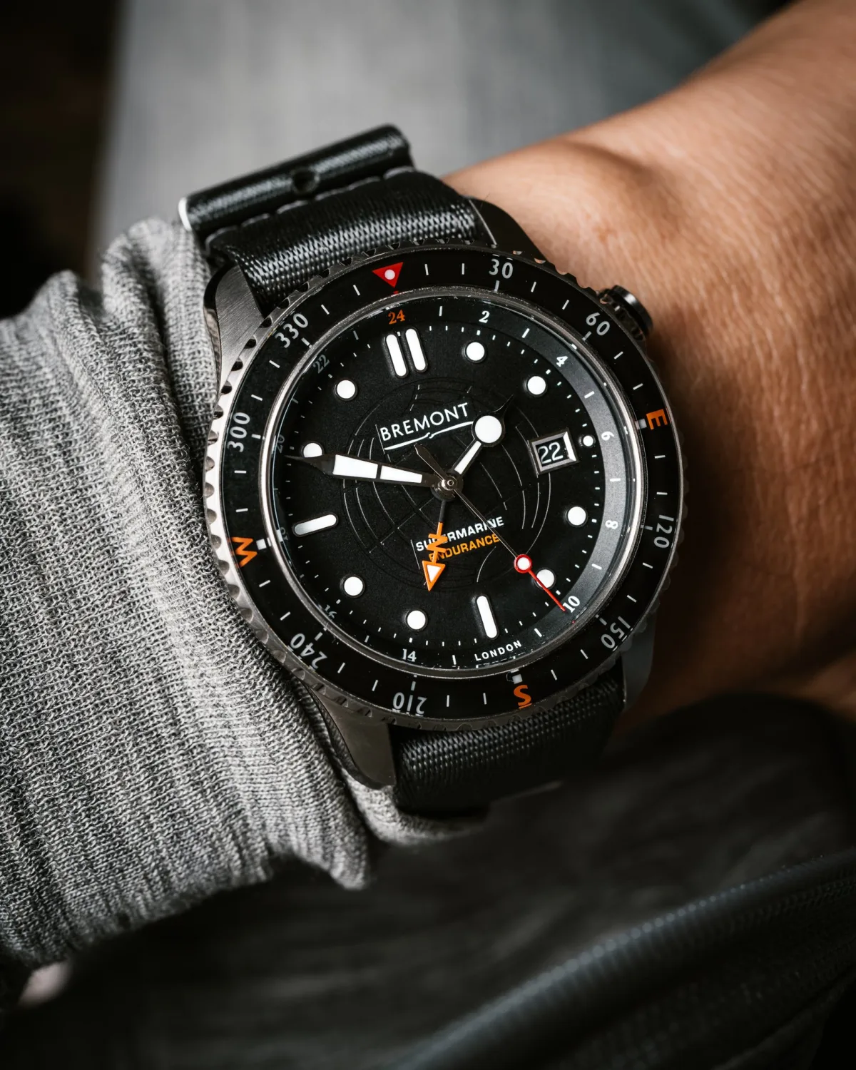 Detailed view of S302 GMT dial
