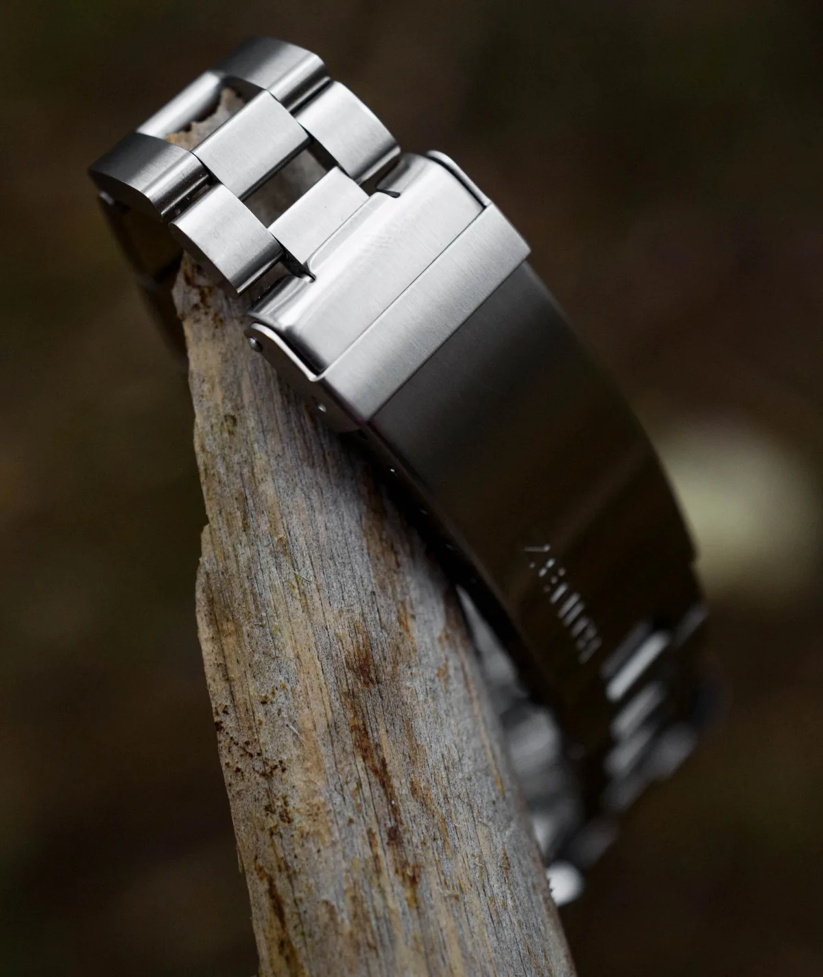 Close-up of Zenith El Primero Revival A385 clasp