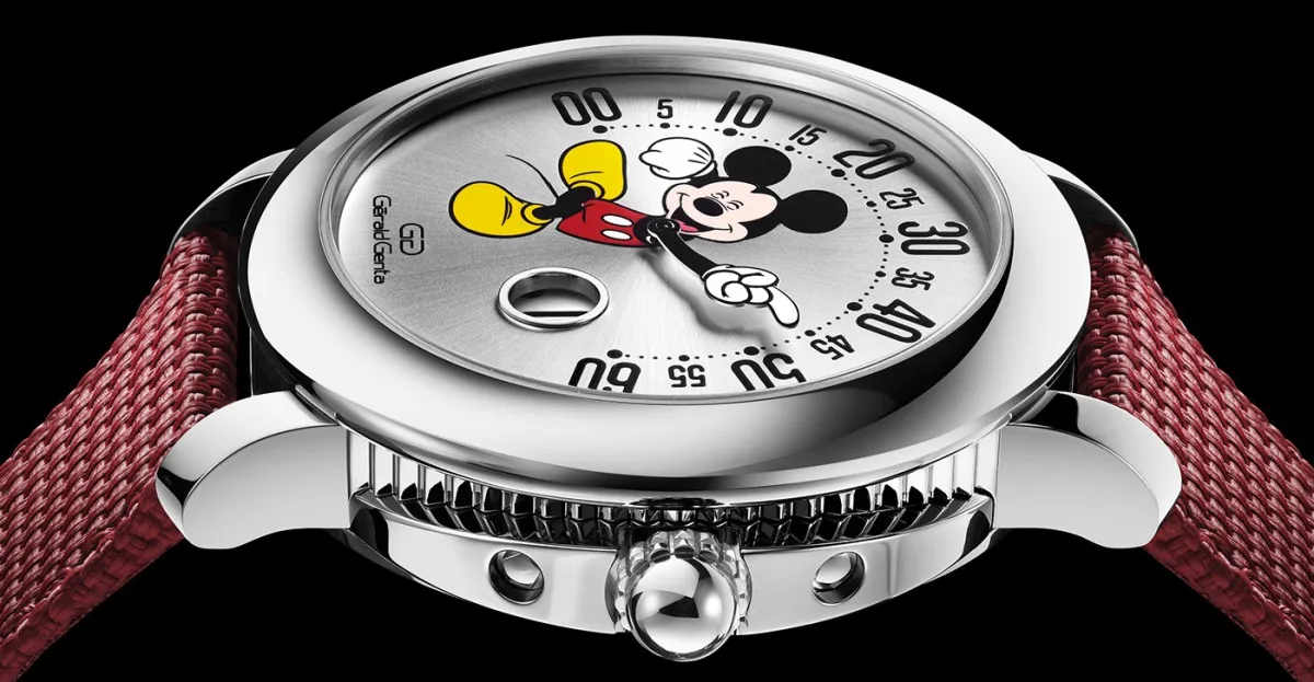 Side view of Gerald Genta Arena Retro Mickey Mouse Disney case