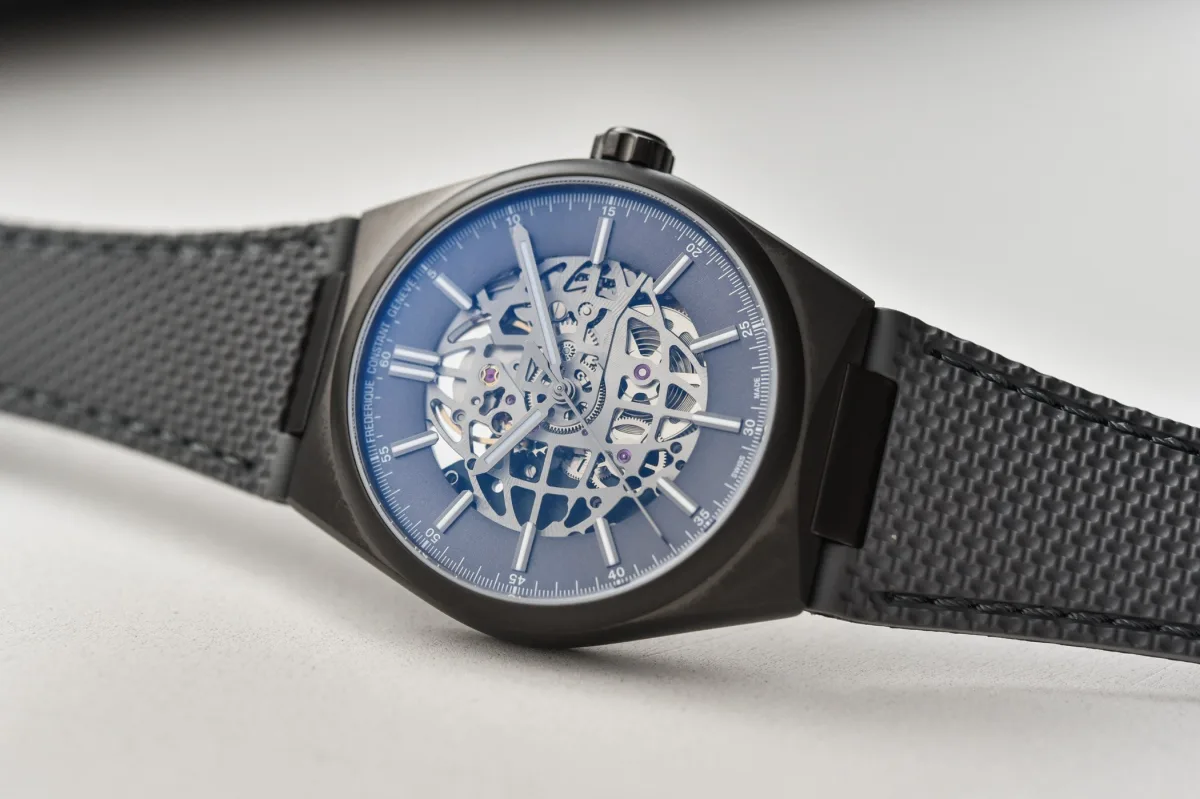 Second edition with titanium PVD coating and dark gray finish