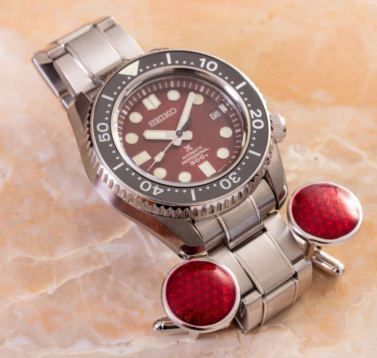 Close-up of Seiko Prospex Seigaiha SLA059 dial