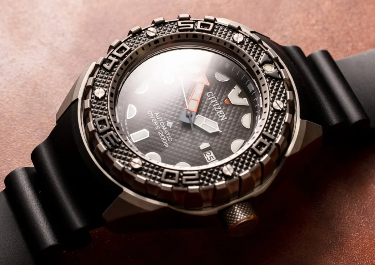 Citizen Promaster Mechanical Diver 200M NB6004-08E design