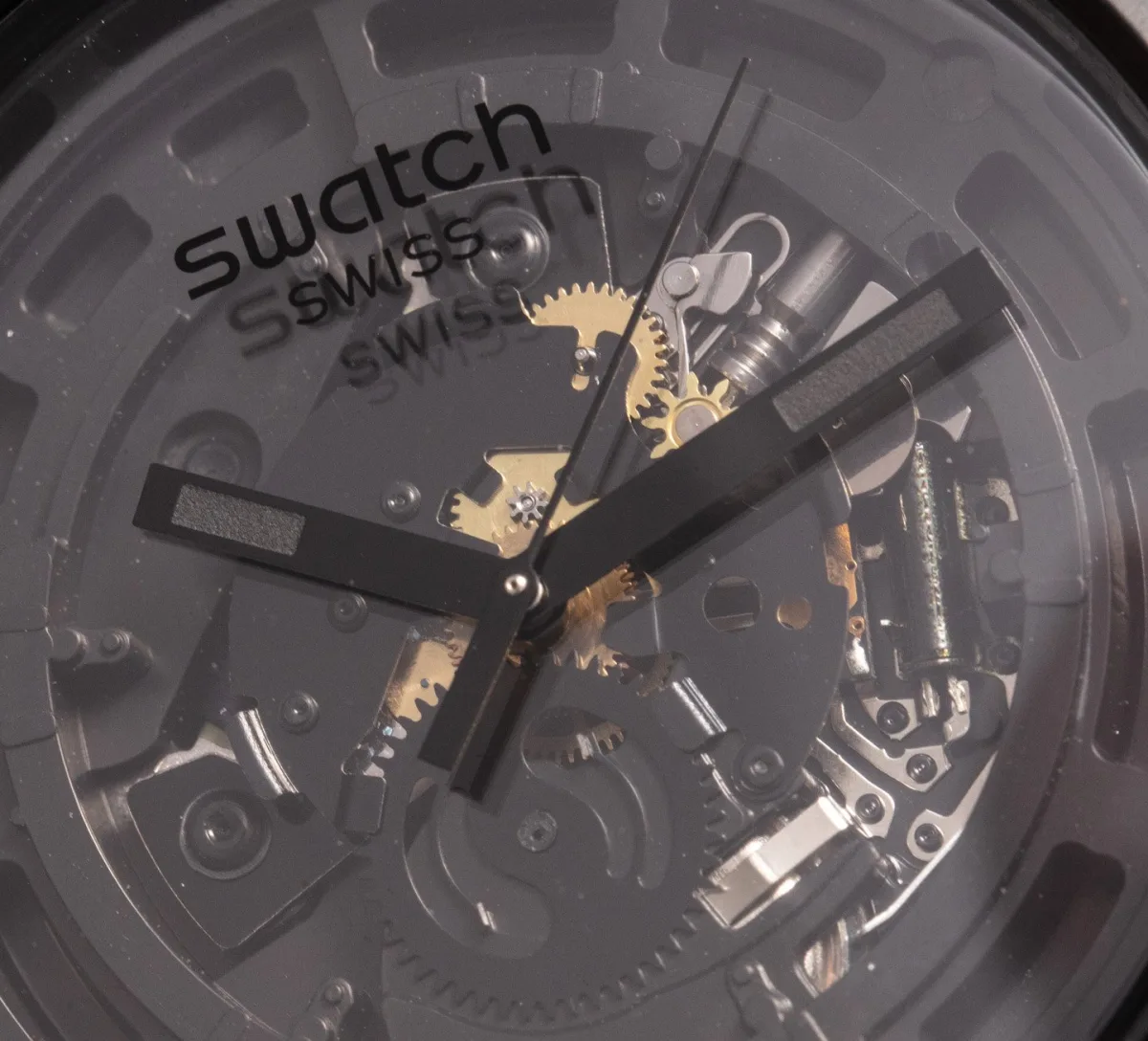 Side view of Swatch Big Bold Bioceramic