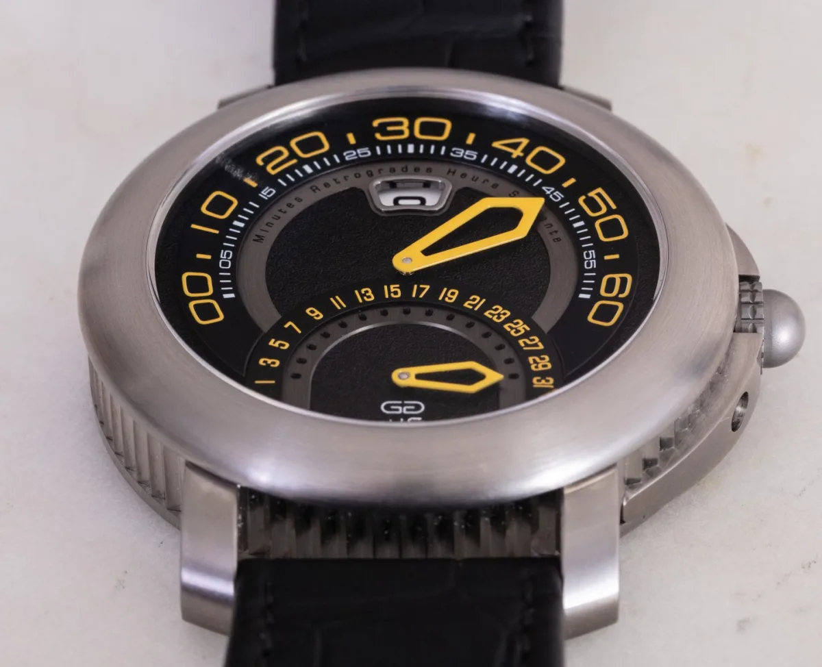Gerald Genta Arena Bi-Retro Sport titanium case