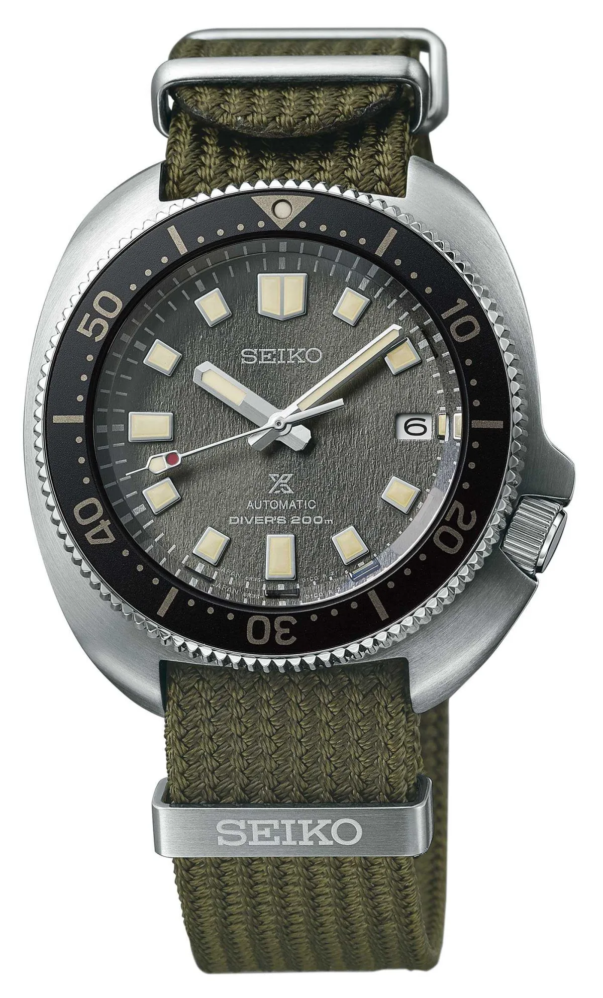 Seiko fabric straps in olive green and brown colors