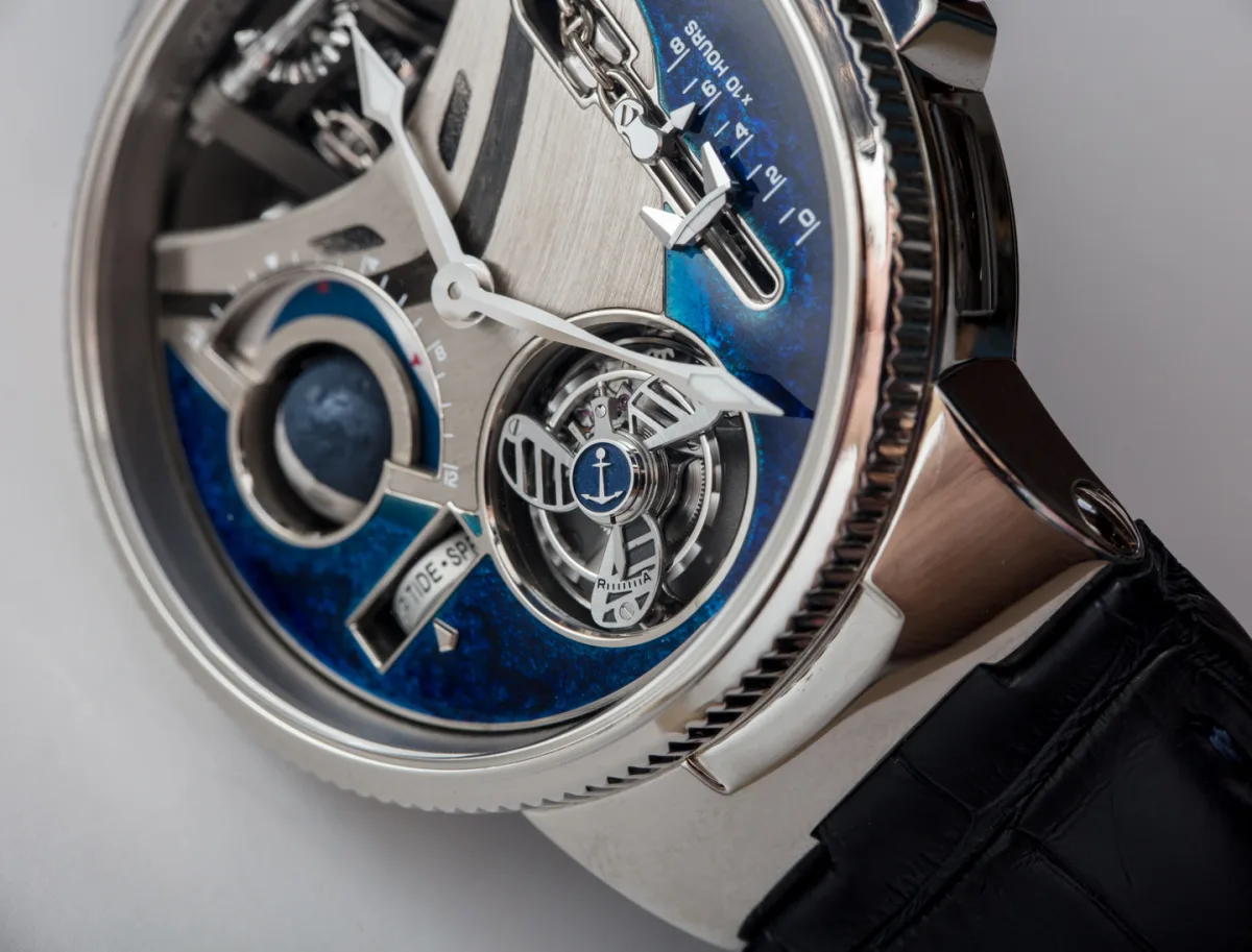 Veterans discussing surf therapy with Ulysse Nardin