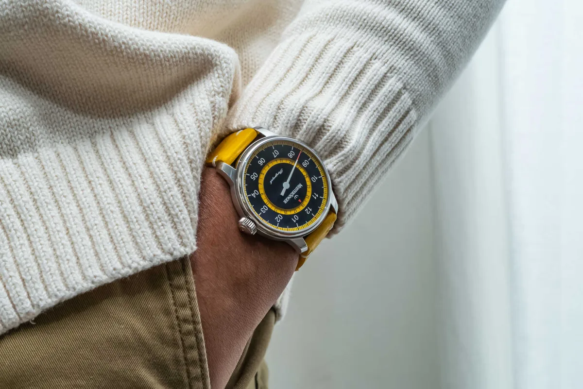 Meistersinger Perigraph Mellow Yellow front view