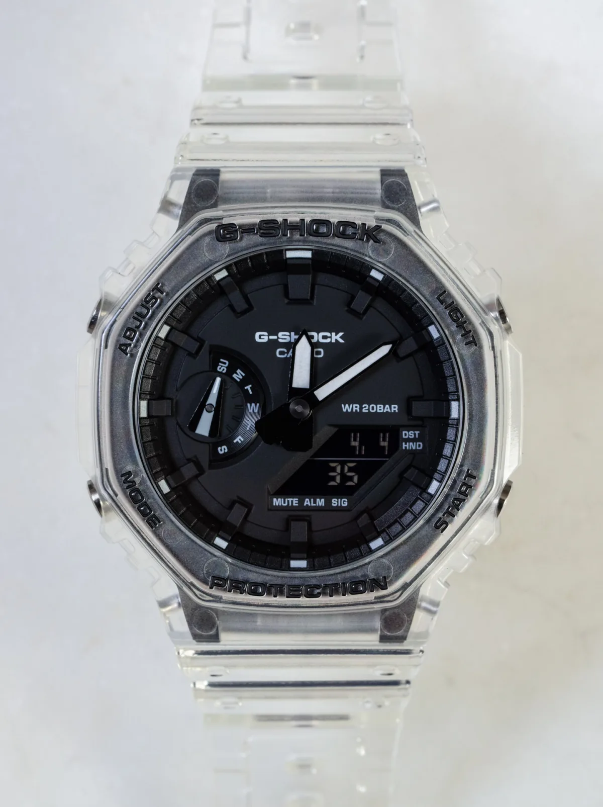 GA2100SKE-7A on wrist demonstrating its stylish look