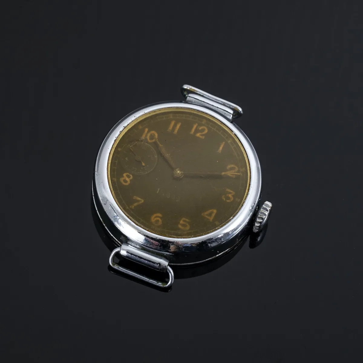 Paratrooper model with black dial and radium lume