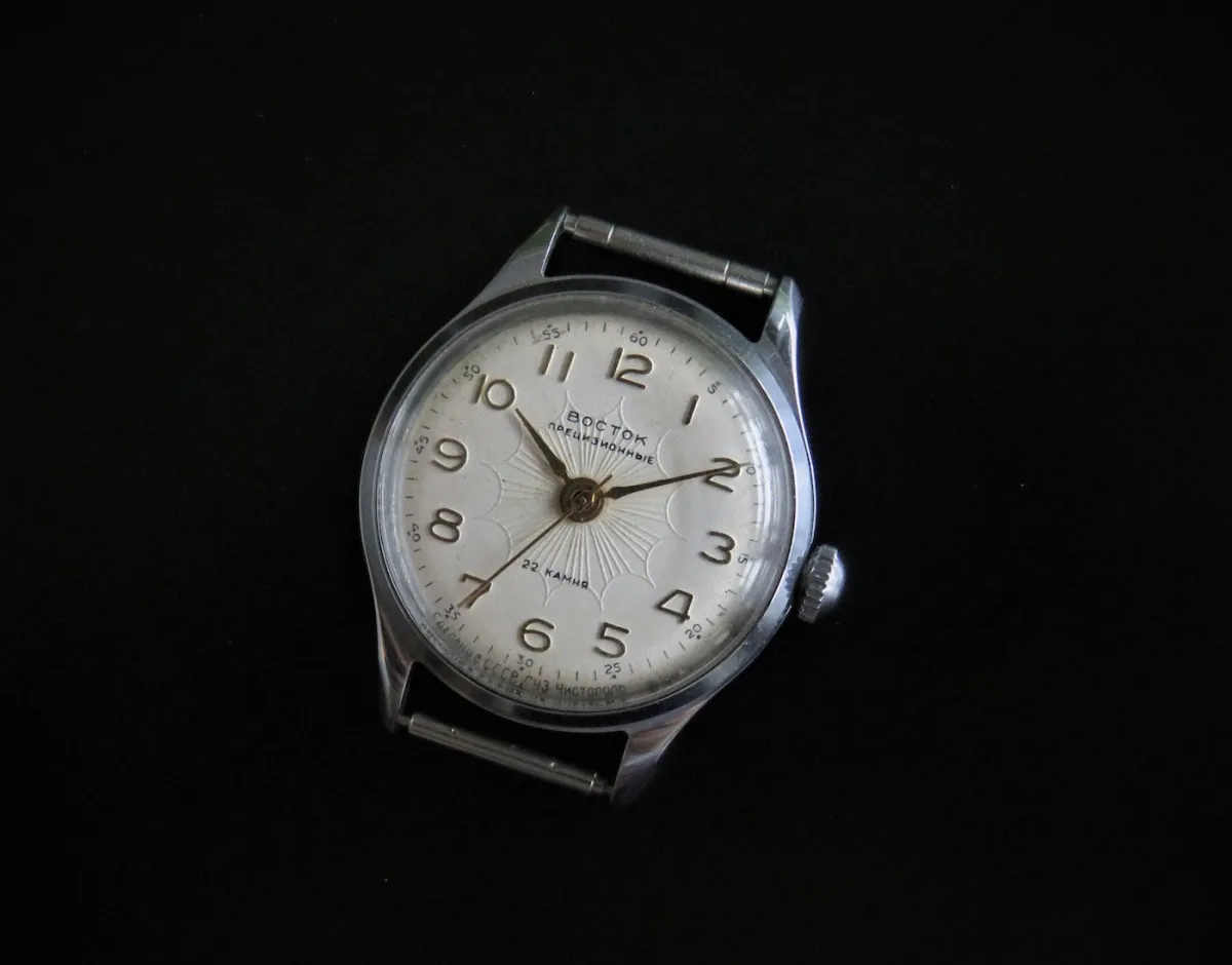 Vostok 2802 movement without shock protection