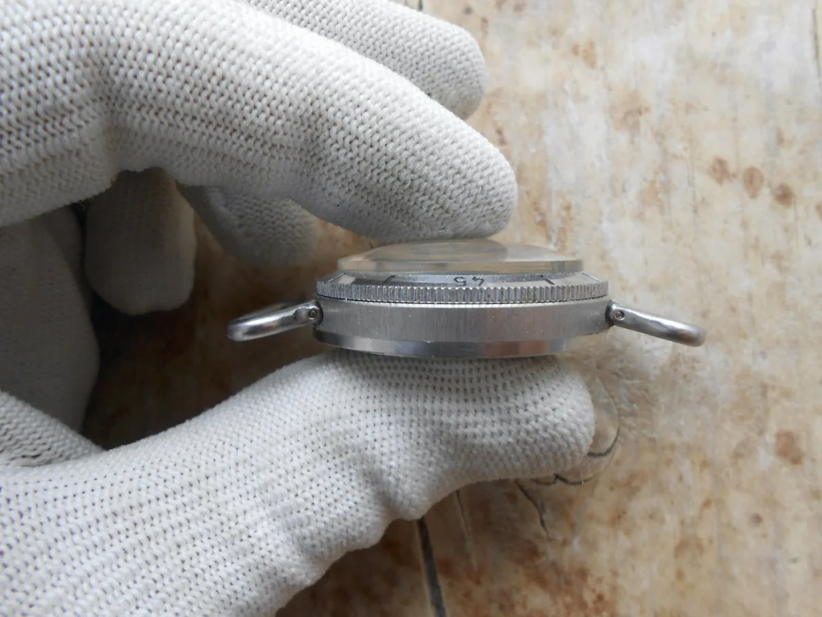 Amphibia 'Wire Lug' side view