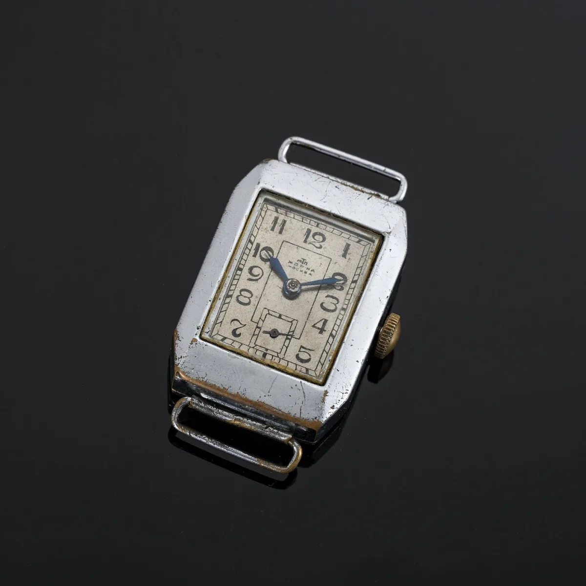 Kirova Type 1 watch showing movement details