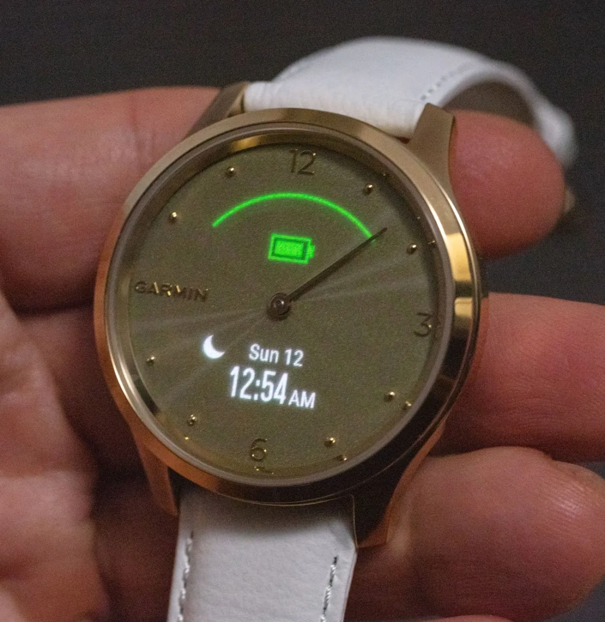 Vivomove Luxe with different strap options