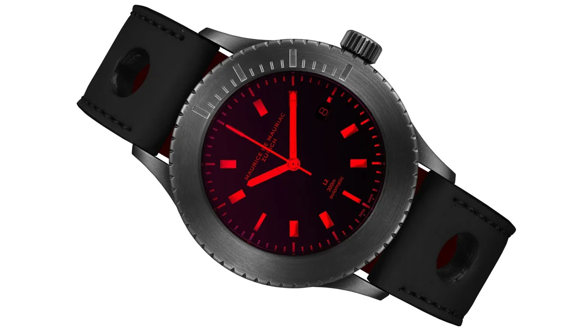 Maurice de Mauriac L2 Red Sea with included straps