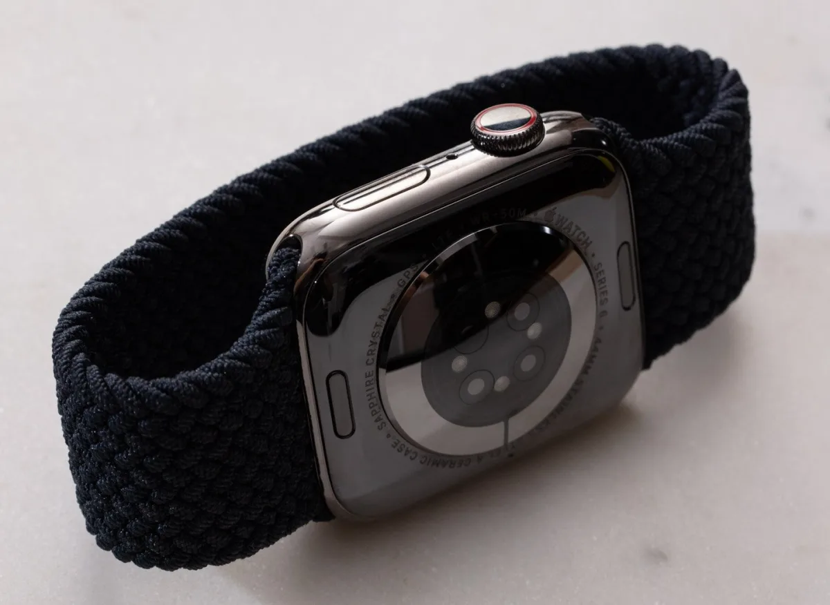Apple Watch Series 6 in various colors