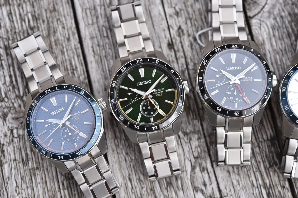 GMT hand and day-night flange on Seiko Presage GMT