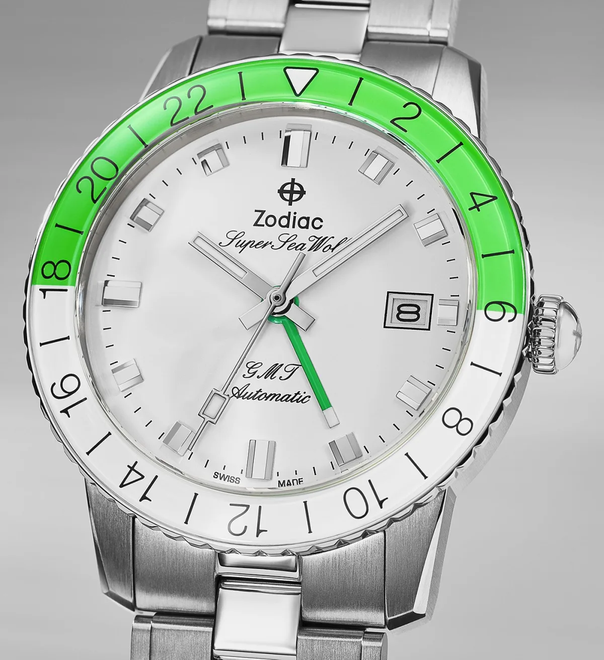 Dial design of Zodiac Super Sea Wolf GMT Neon