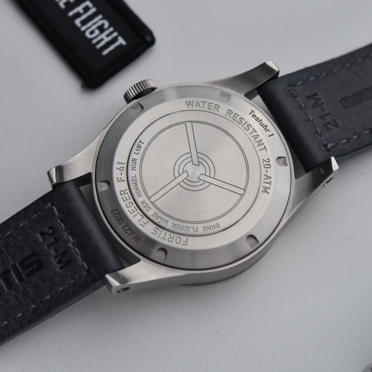 Back view of Fortis Flieger F-39 showing case back