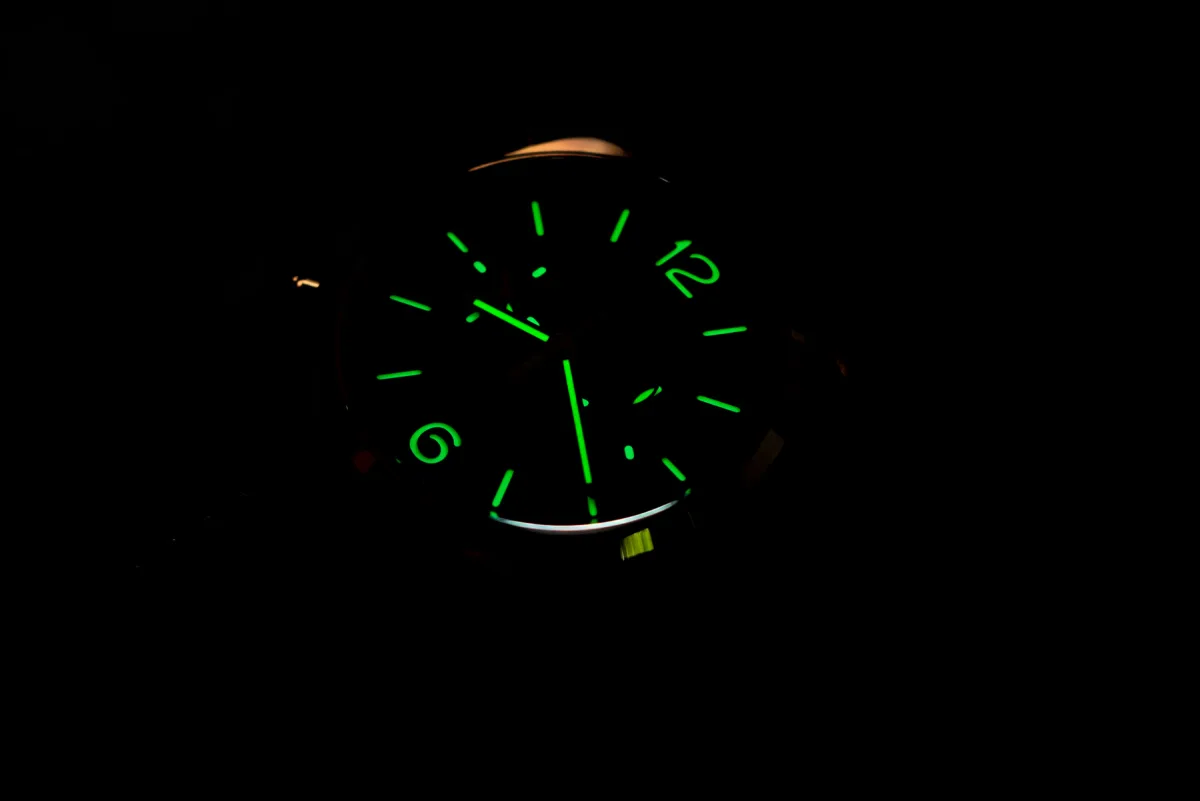 Panerai Luminor Chrono case and dial detail