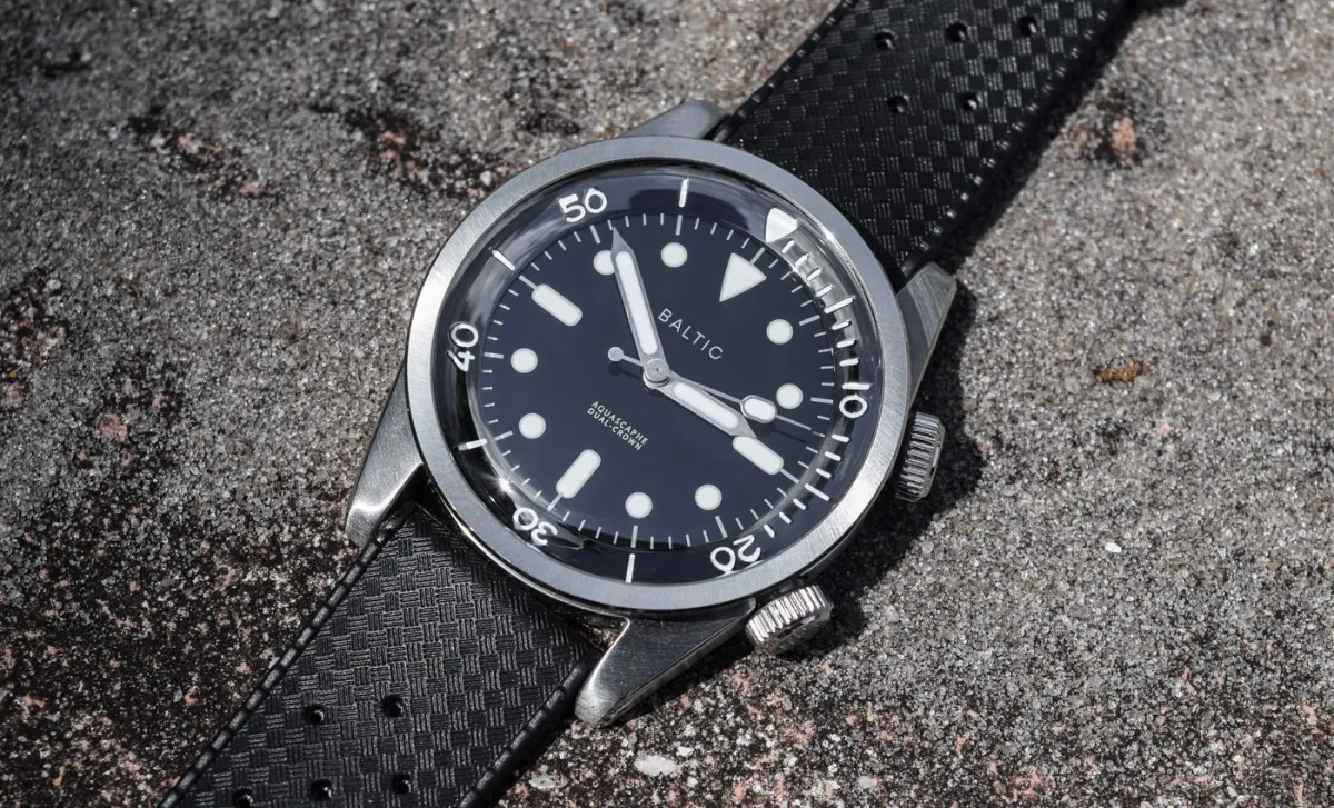 Baltic Aquascaphe Dual-Crown watch side view
