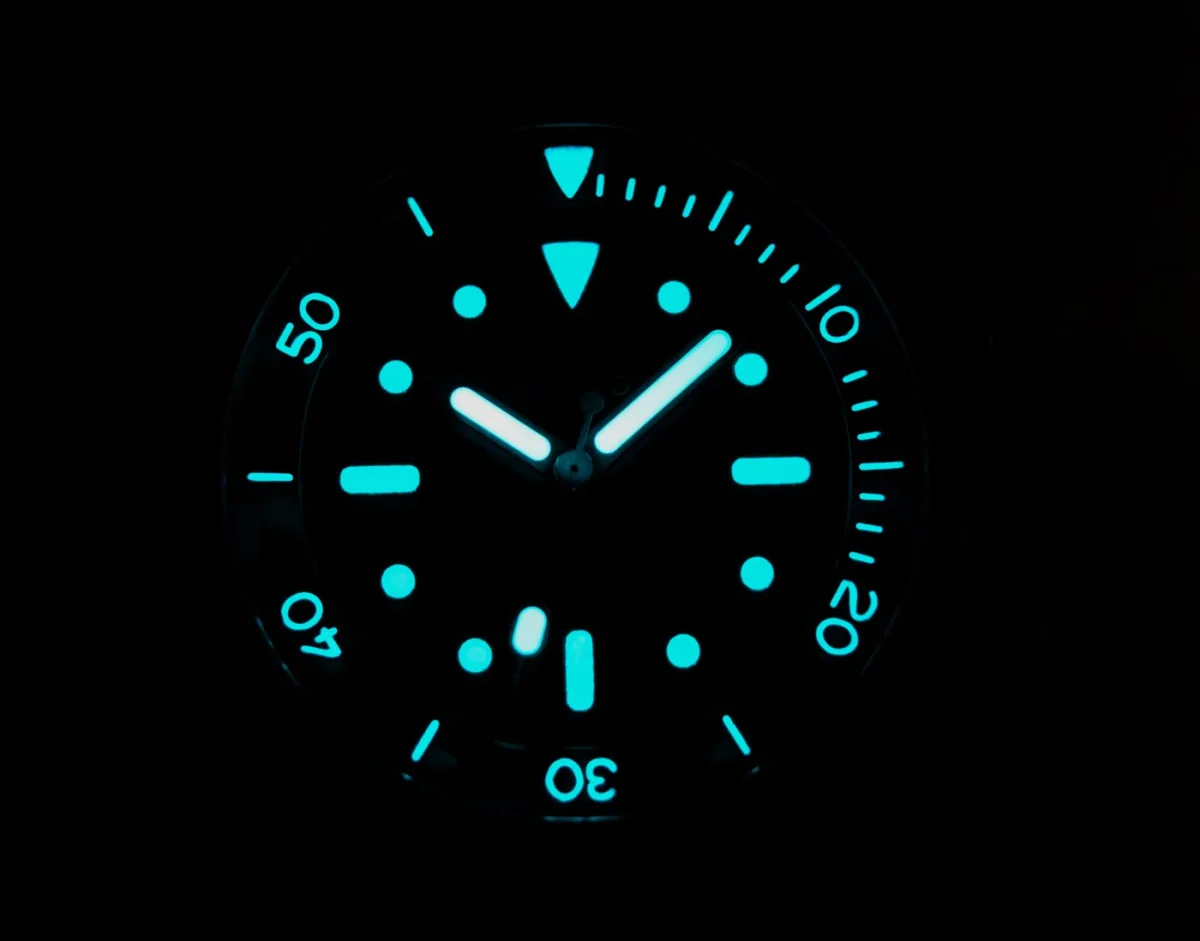 Baltic Aquascaphe Dual-Crown lume