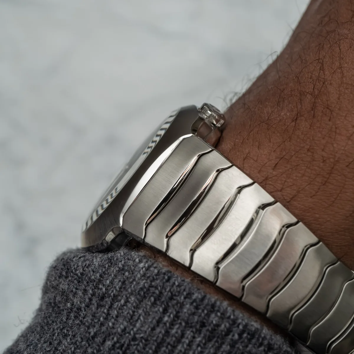 Close-up of the Streamliner Perpetual Calendar bracelet