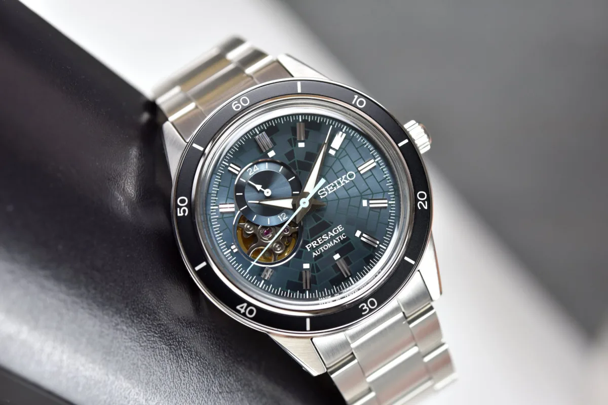 Close-up of Seiko Presage SSA445 watch face