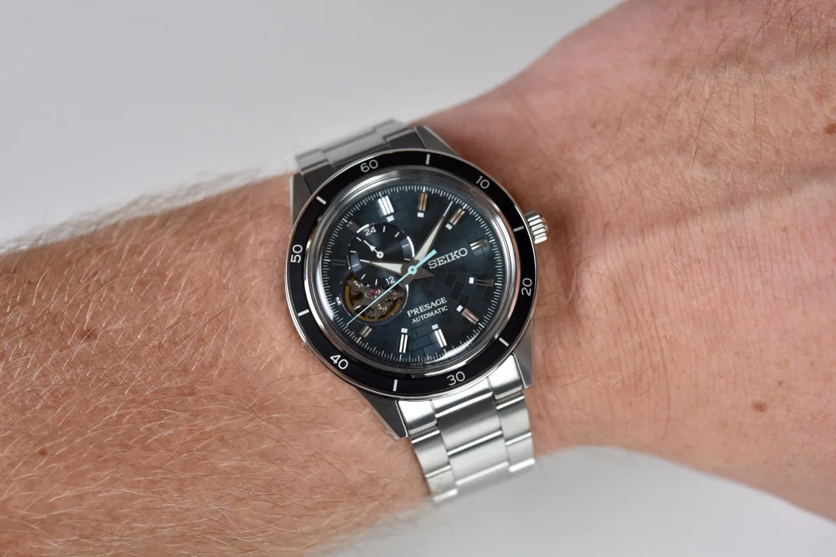 Seiko Presage SSA445 watch case and bezel